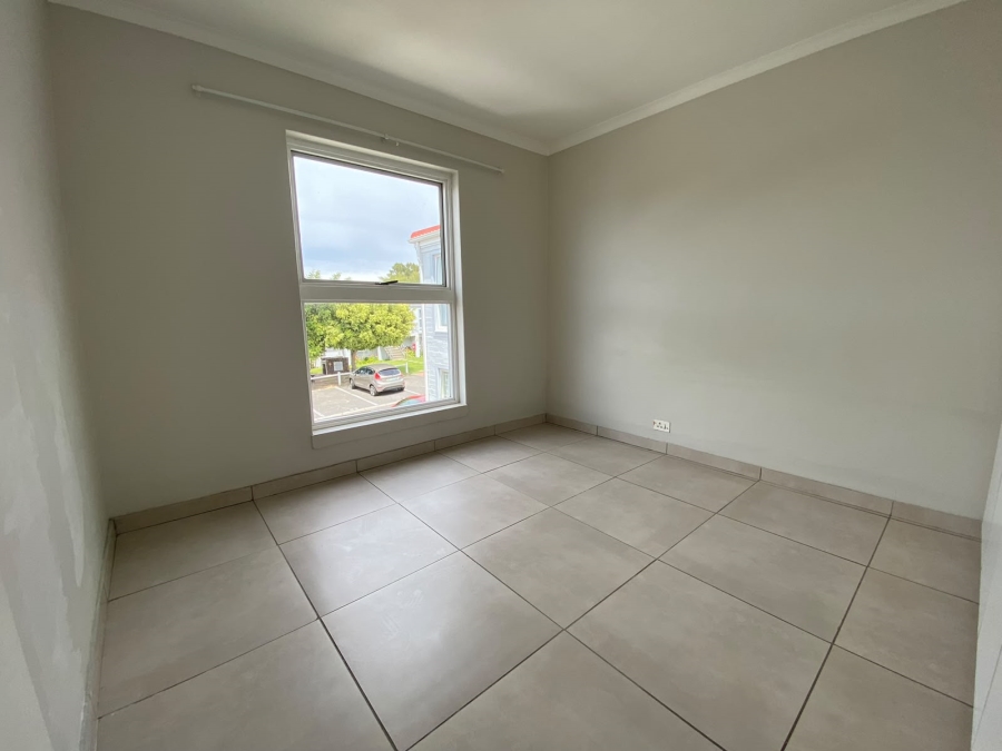To Let 2 Bedroom Property for Rent in Vredekloof East Western Cape